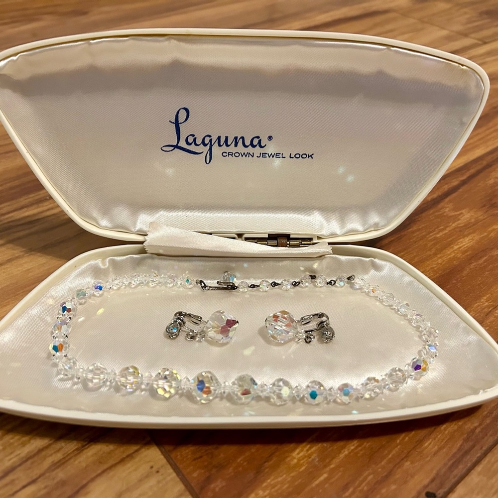 Vintage Laguna aurora borealis Necklace and clip earrings.